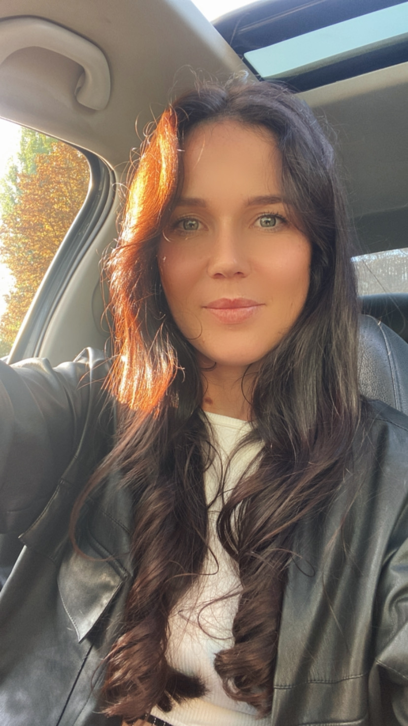 Лебедєва  Альона